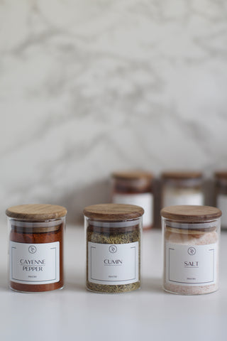 Round Glass Spice Jars With Labels - Airtight Acacia Wooden Lid