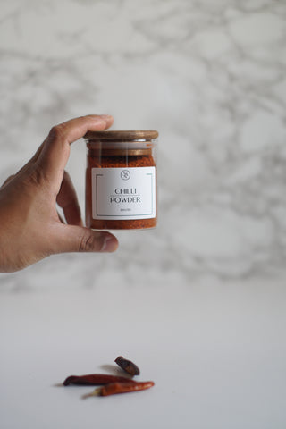 Round Glass Spice Jars With Labels - Airtight Acacia Wooden Lid
