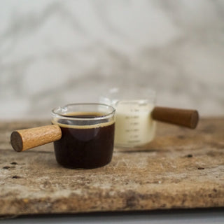 Glass Liquid Dressing Saucer with Wooden Handle